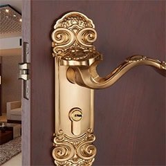 Kínai ajtók nyitása zárcseréje